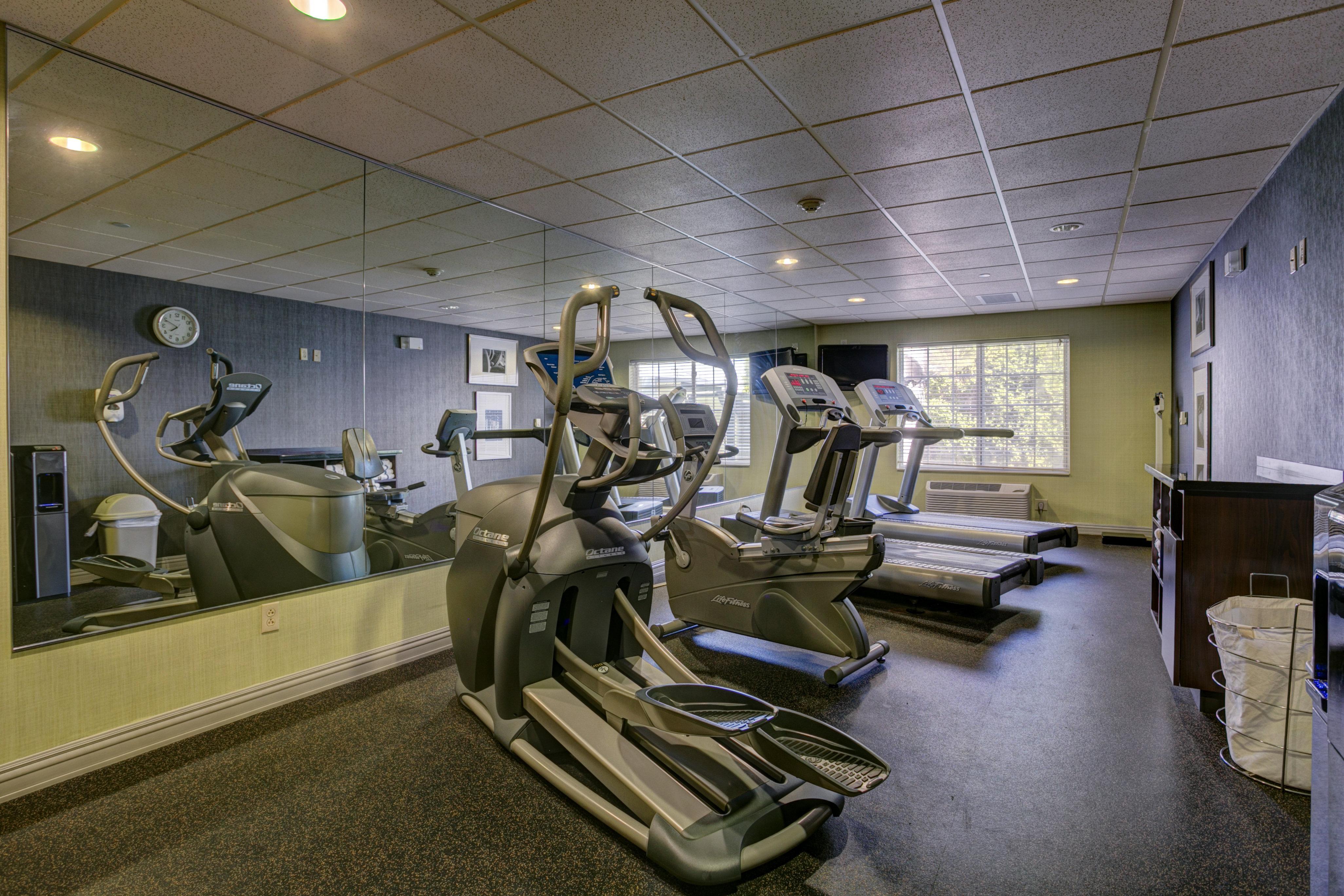 Holiday Inn Milwaukee Airport By Ihg Buitenkant foto