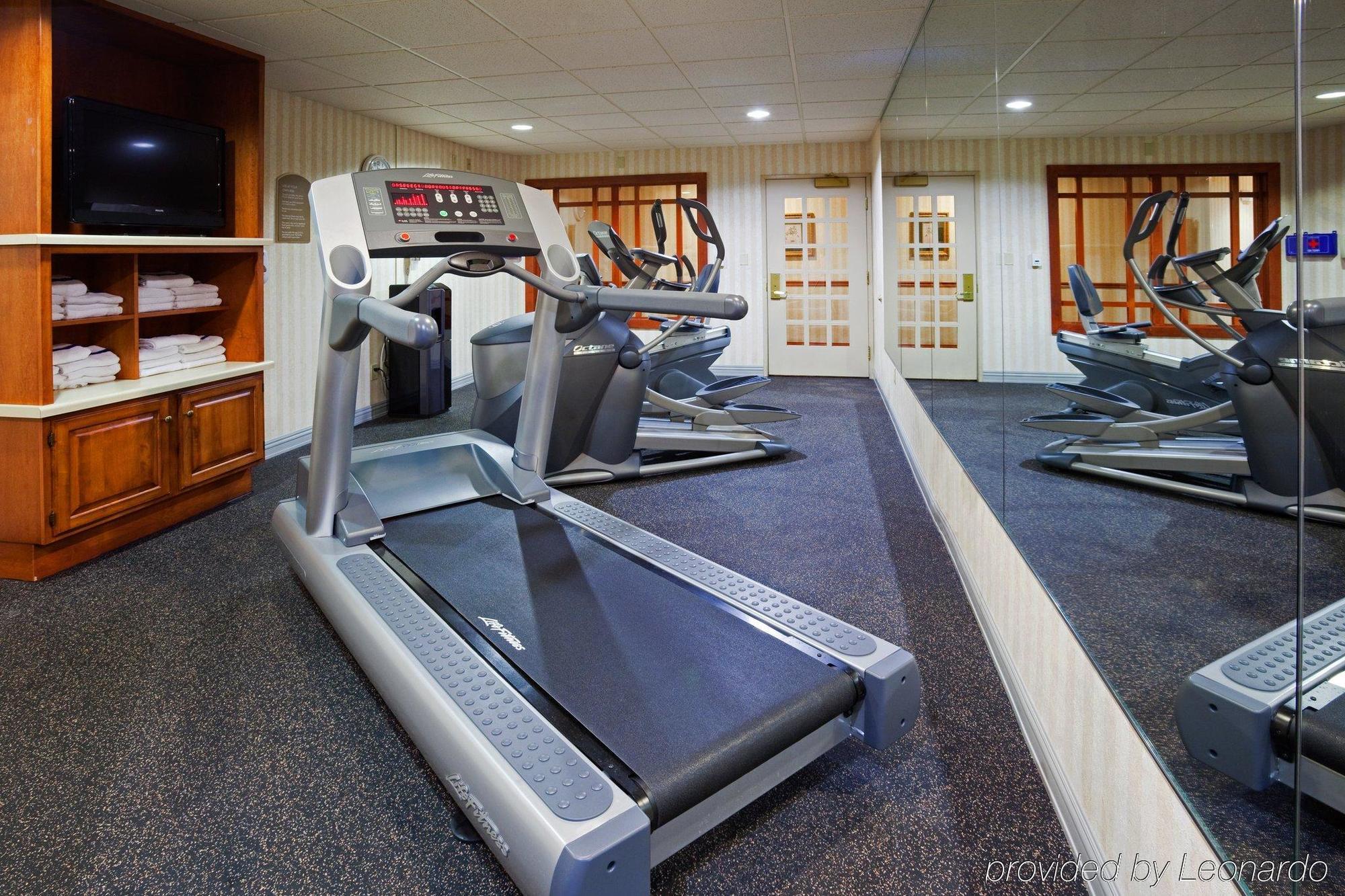 Holiday Inn Milwaukee Airport By Ihg Buitenkant foto