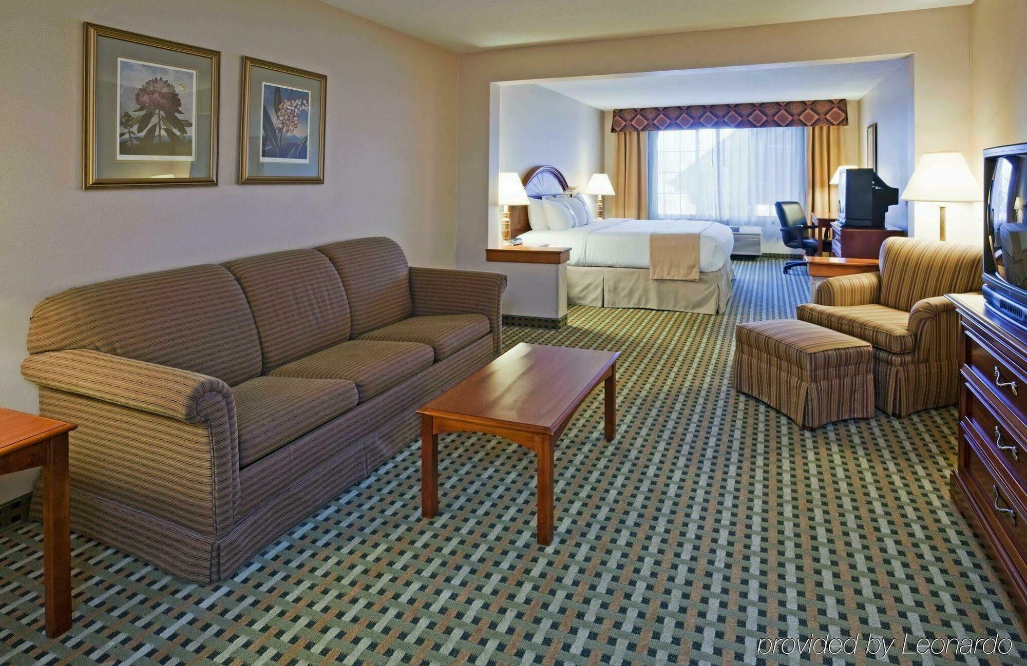 Holiday Inn Milwaukee Airport By Ihg Buitenkant foto